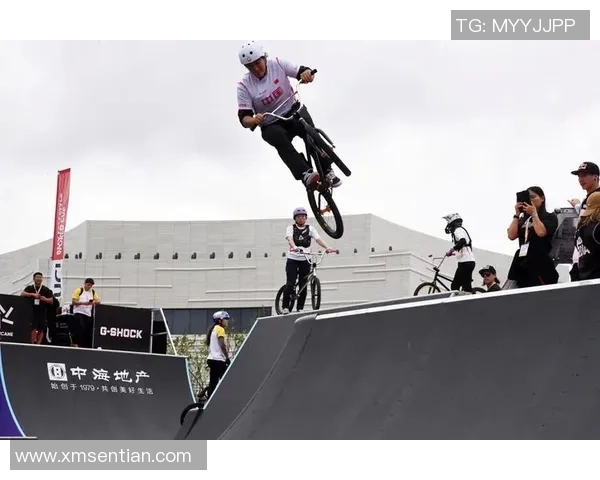 上海极限运动队的区域防守策略与热点分析探讨 上海极限运动队的区域防守策略与热点分析探讨