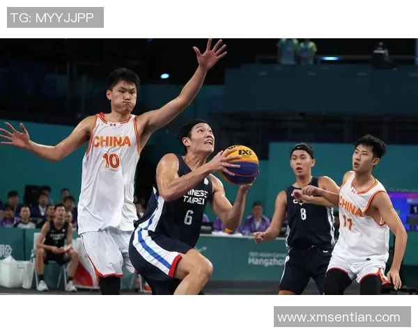 杭州篮球队荣登篮球战术排行榜第三名展现强大实力与团队配合 杭州篮球队荣登篮球战术排行榜第三名展现强大实力与团队配合